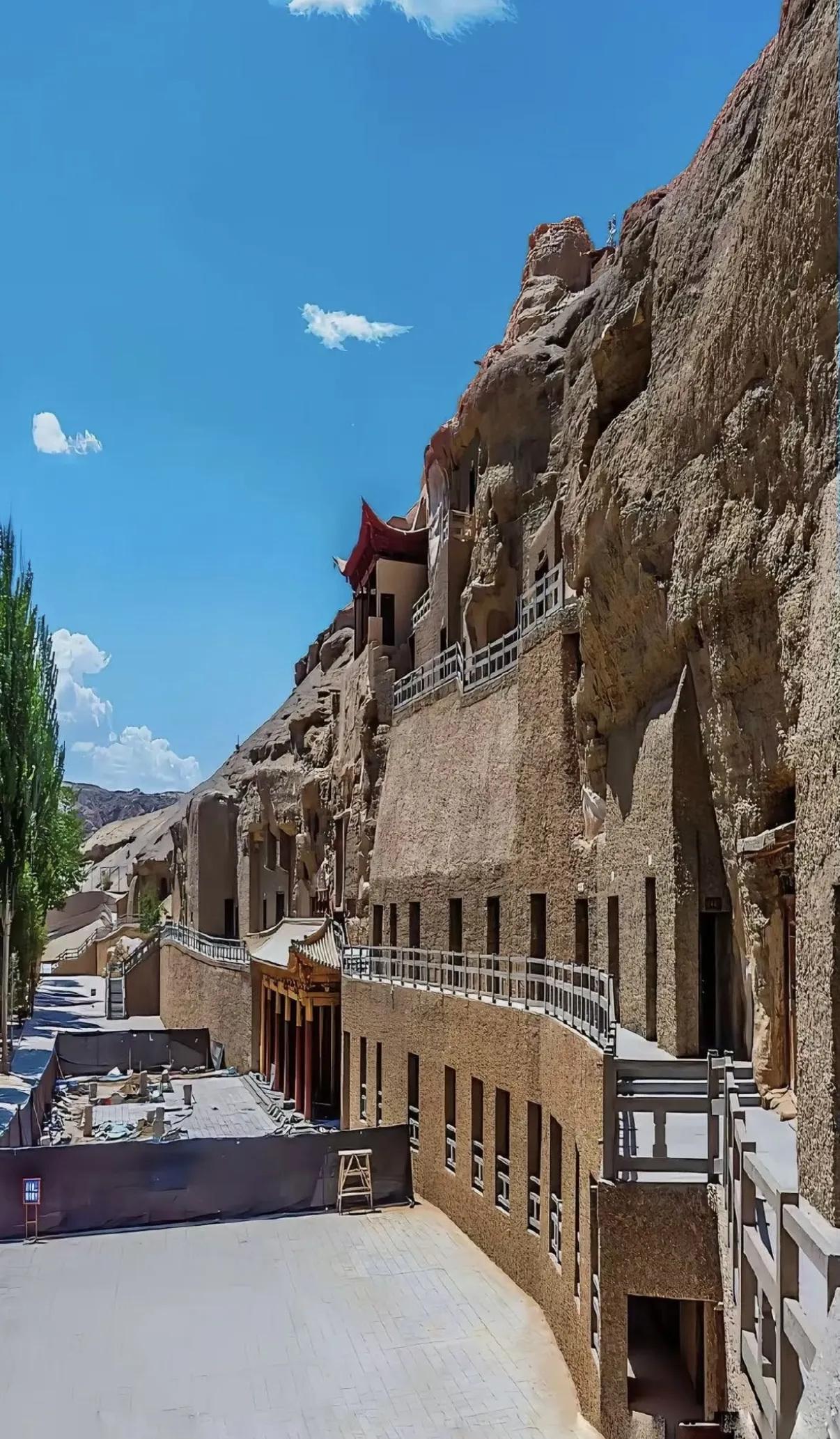 Dunhuang to Qinghai Lake · Across the Gobi