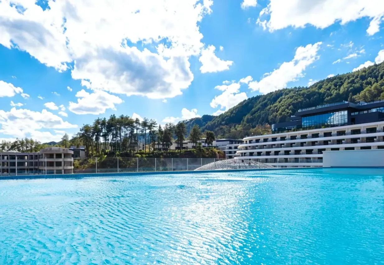 Fenghuang Ancient Town | 5-Star Hotel