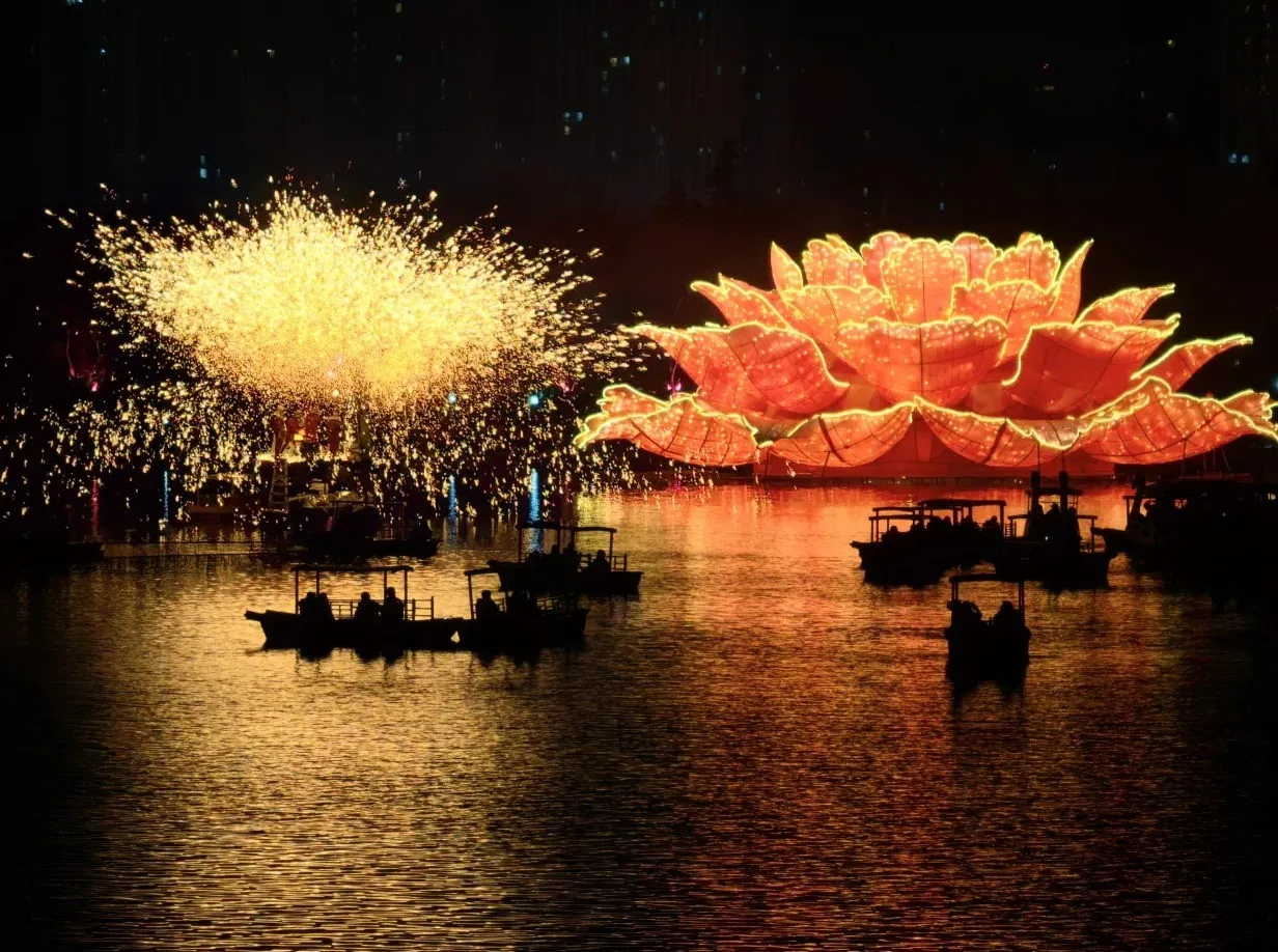 Experience Luoyang's Peony Culture