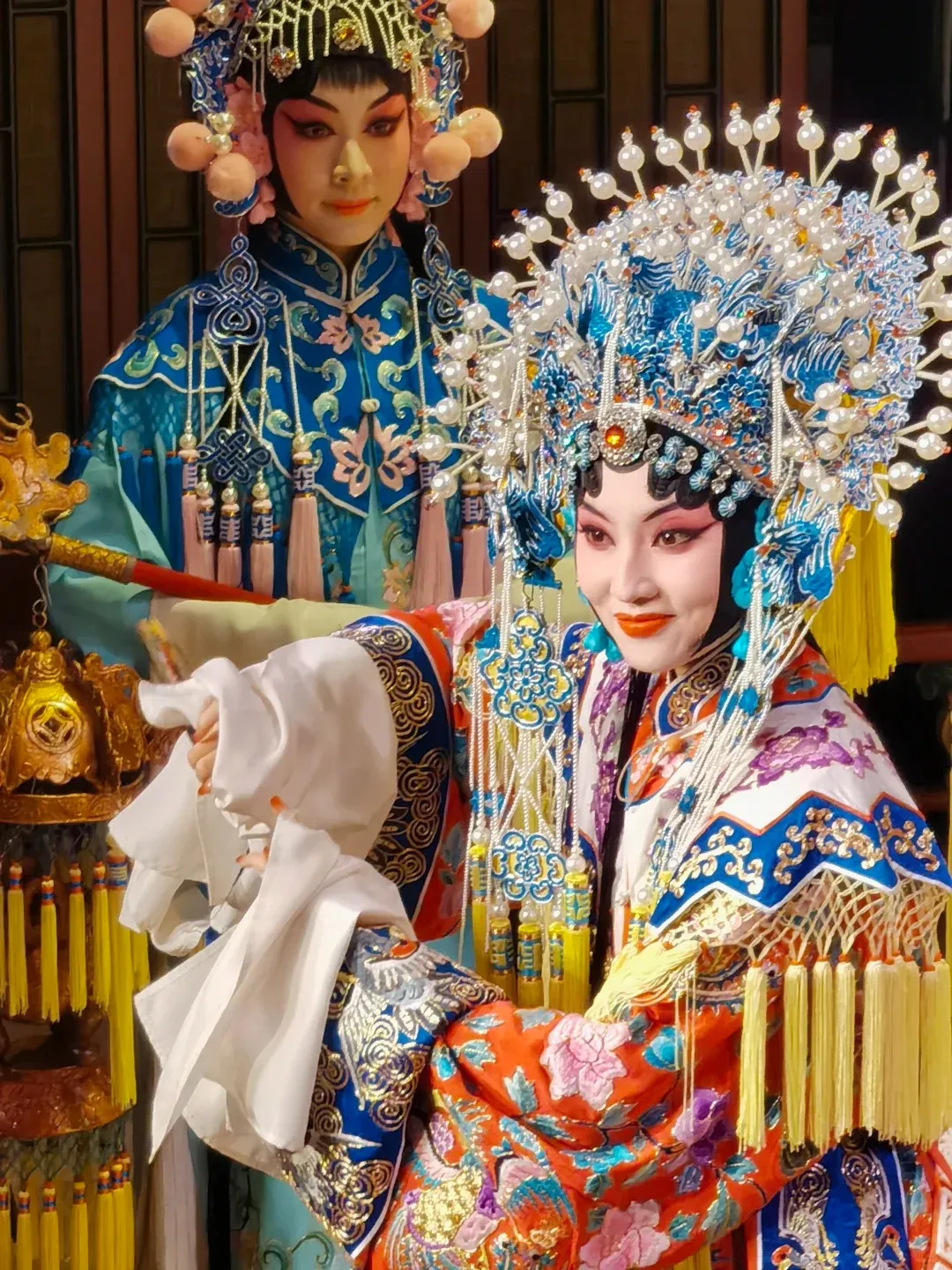 Experience the Drama of Peking Opera